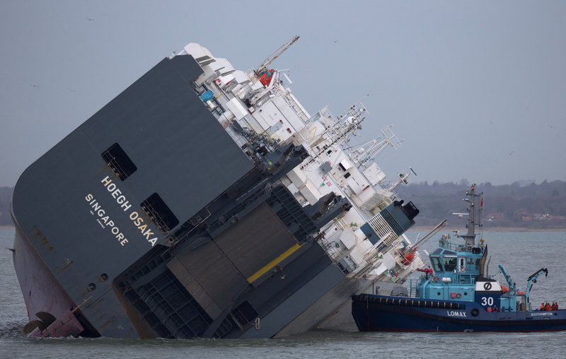 Illustration for article titled These Photos Of That Grounded Car Carrier Ship Are Beautifully Surreal